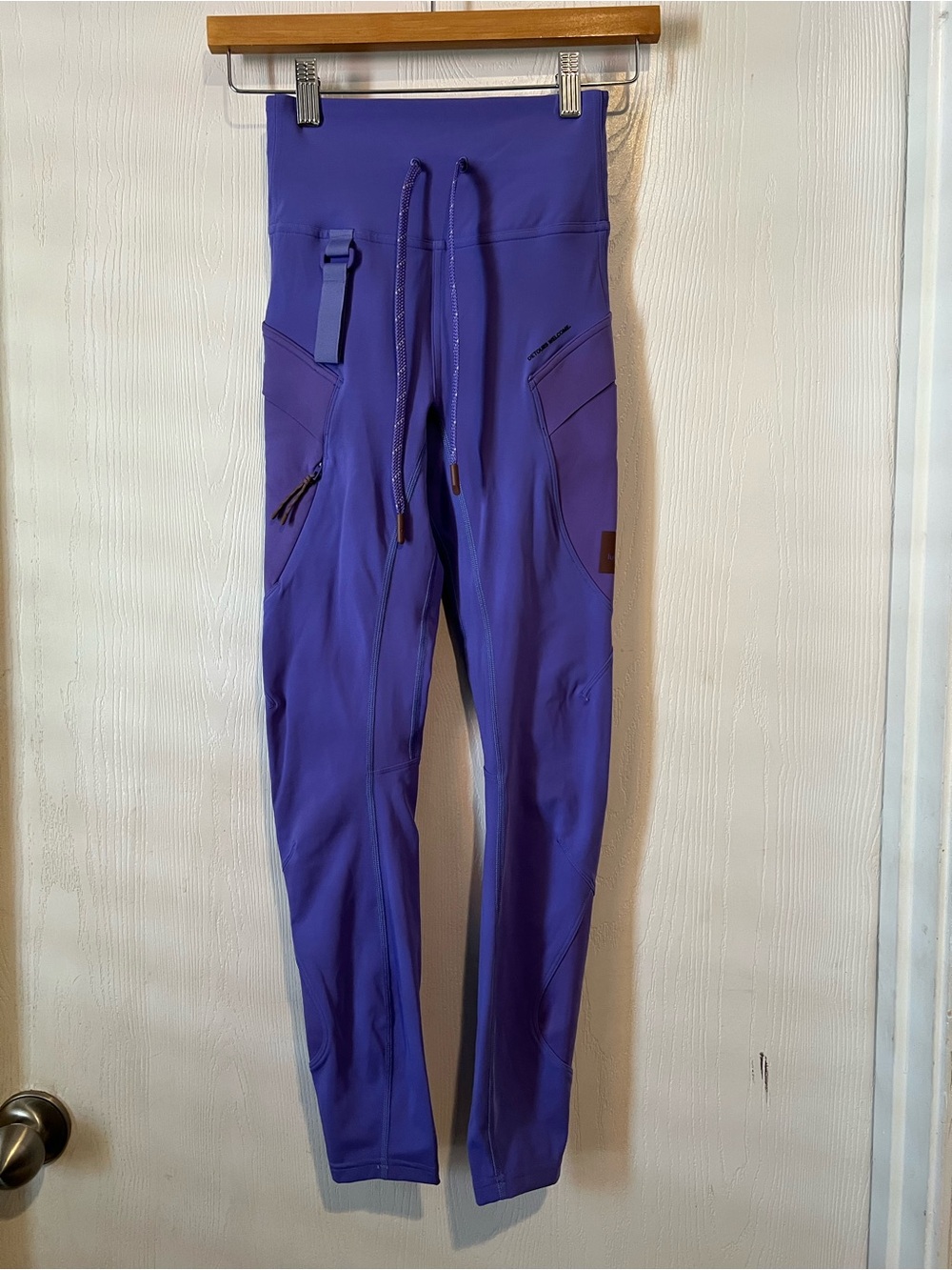Lululemon Cargo Super-High-Rise Hiking Tight Leggings  25" Charged Indigo Size 2
